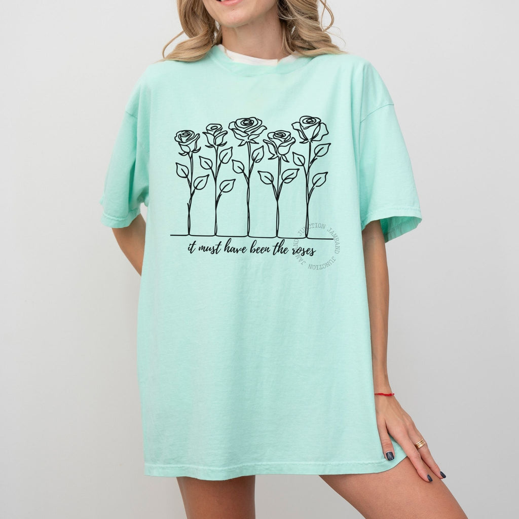 Comfort Colors 1717 unisex Roses graphic t-shirt