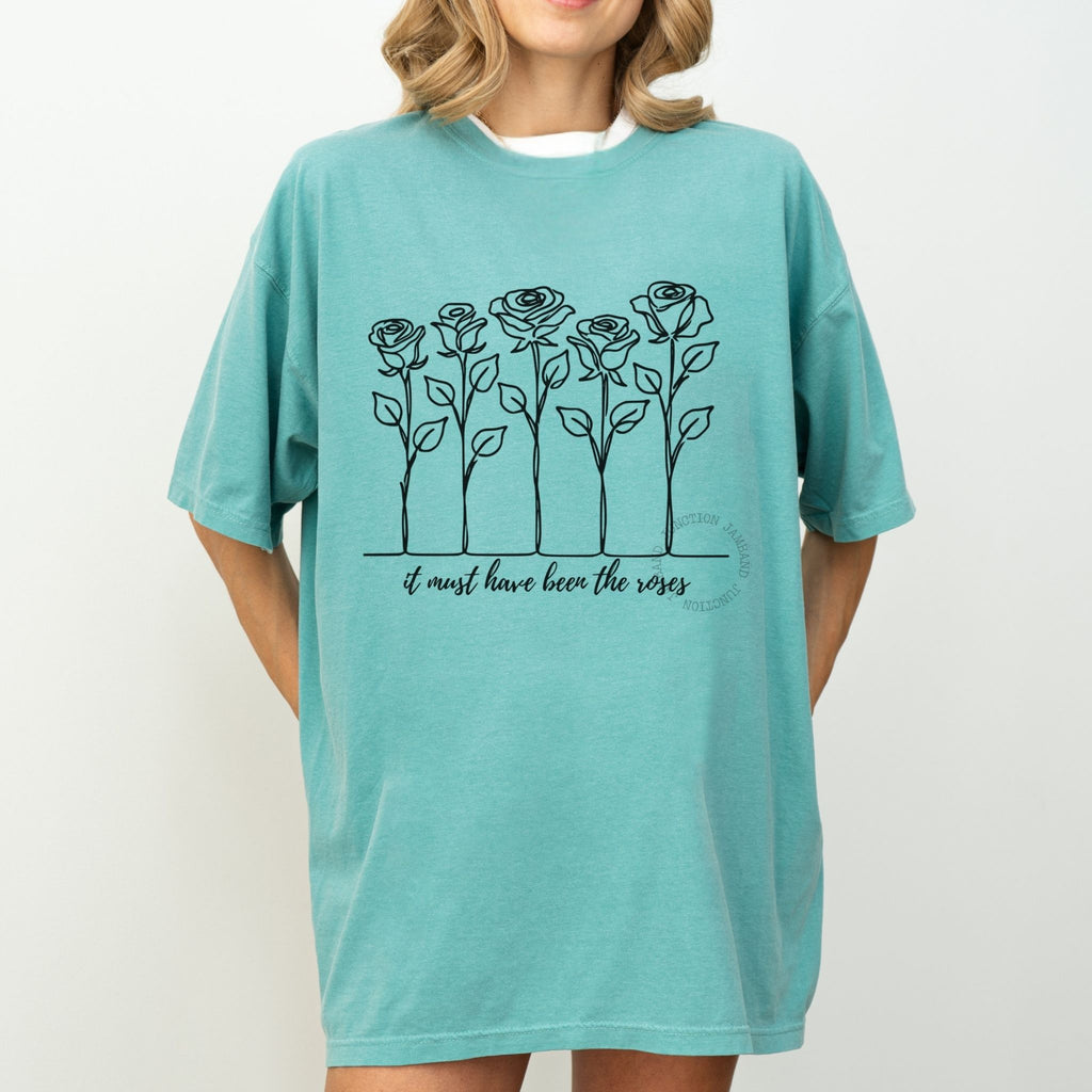 Unisex Roses design t-shirt for live music fans