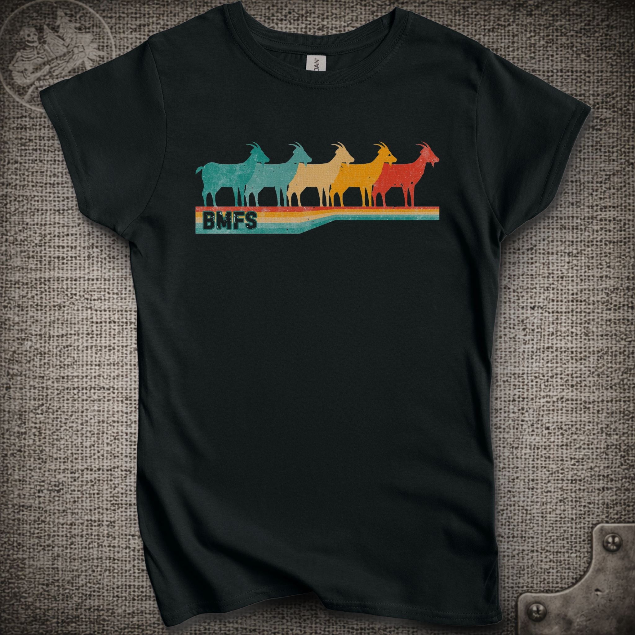 Retro Goats | Women's Cut Billy Strings Shakedown Lot T-Shirt