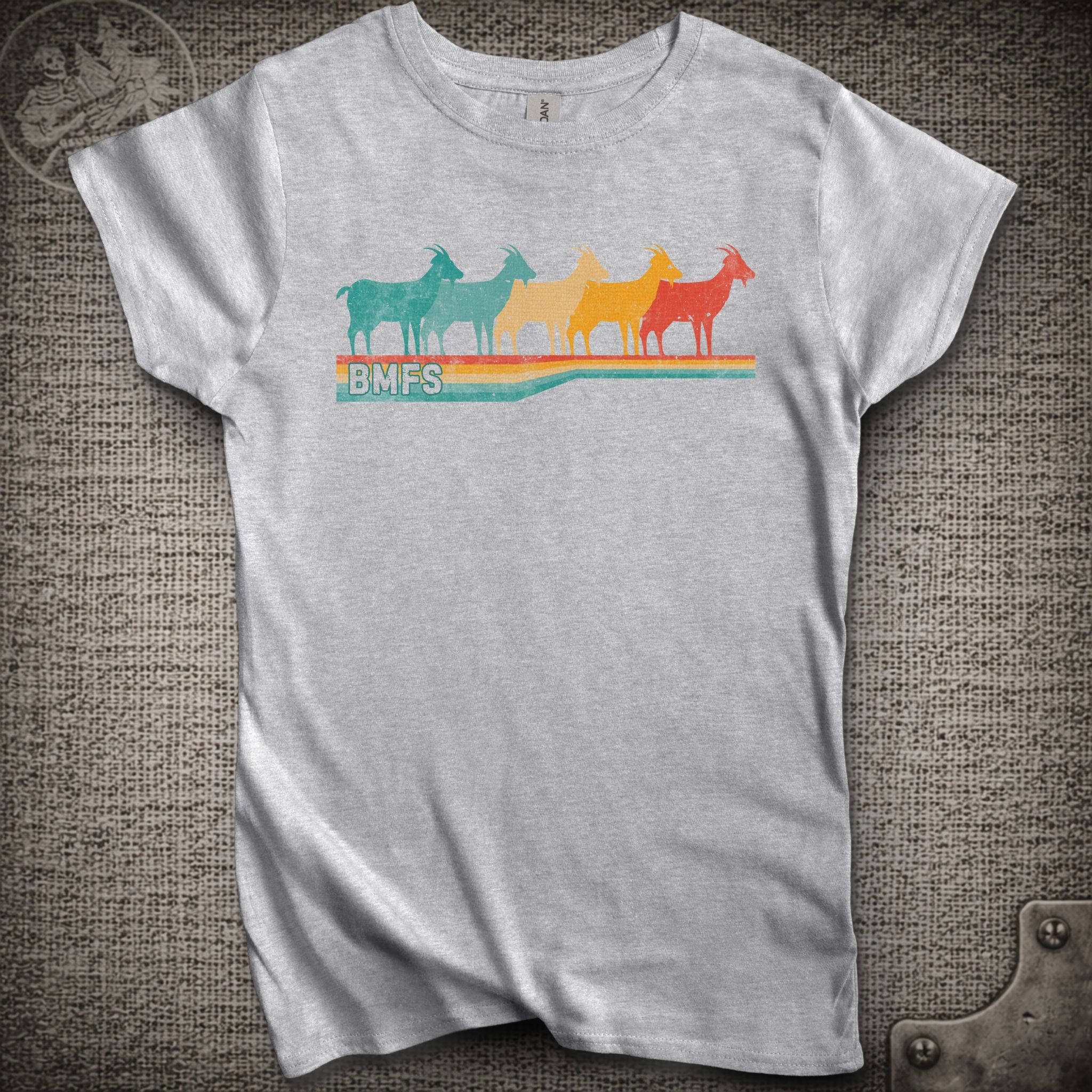 Retro Goats | Women's Cut Billy Strings Shakedown Lot T-Shirt