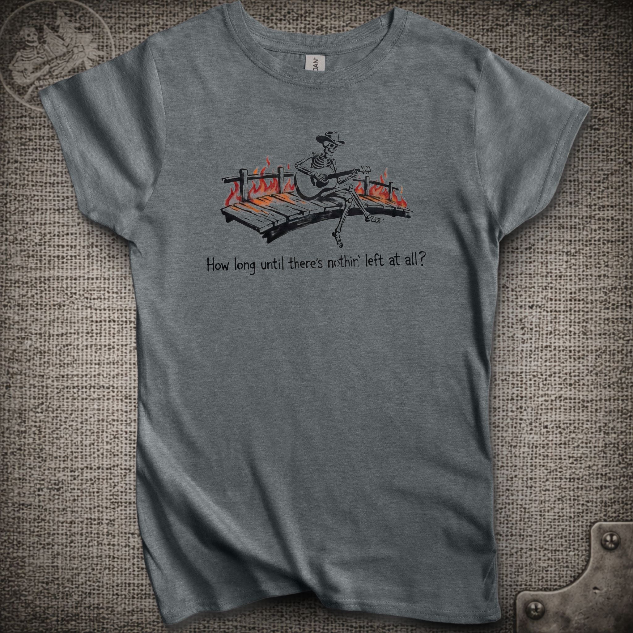 Watch It Fall | Women's Cut Billy Strings Shakedown Lot T-Shirt