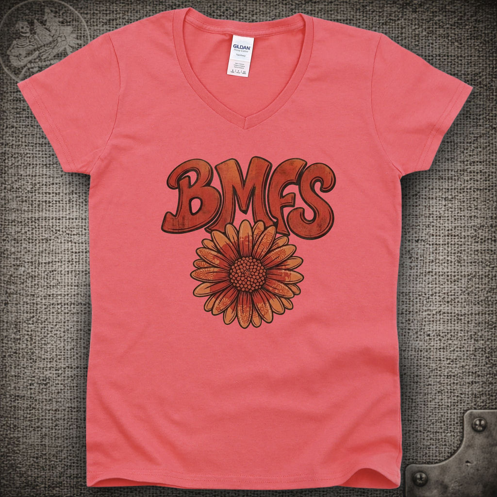 Red Daisy | Billy Strings Shakedown Lot Style Ladies V-Neck Tee